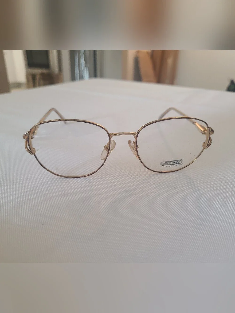 Continental Design Eyeglass Frames 53 16 135